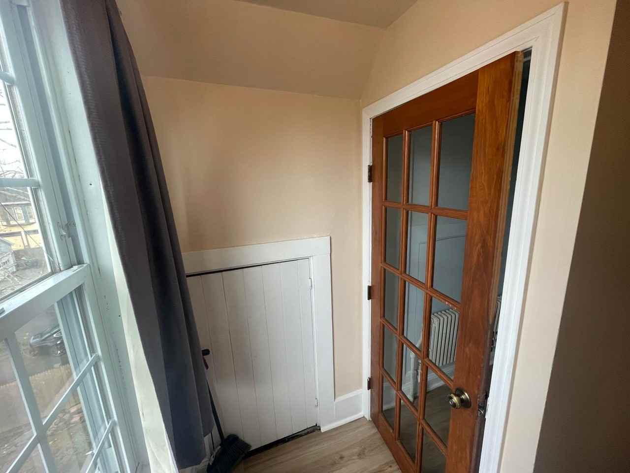 258 Lowell Ave - Photo 6 of 14