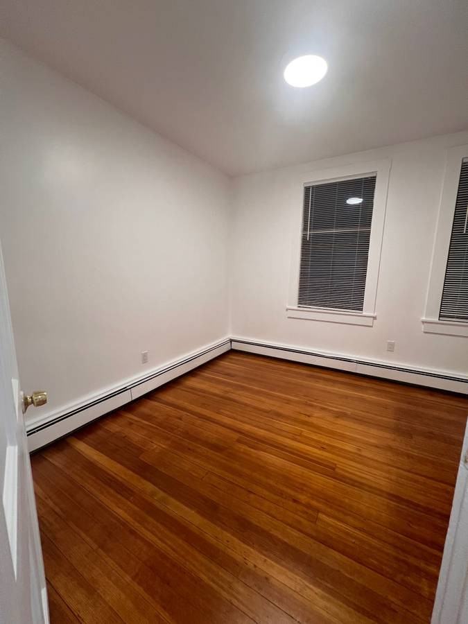 953 East St #2 - Photo 7 of 8