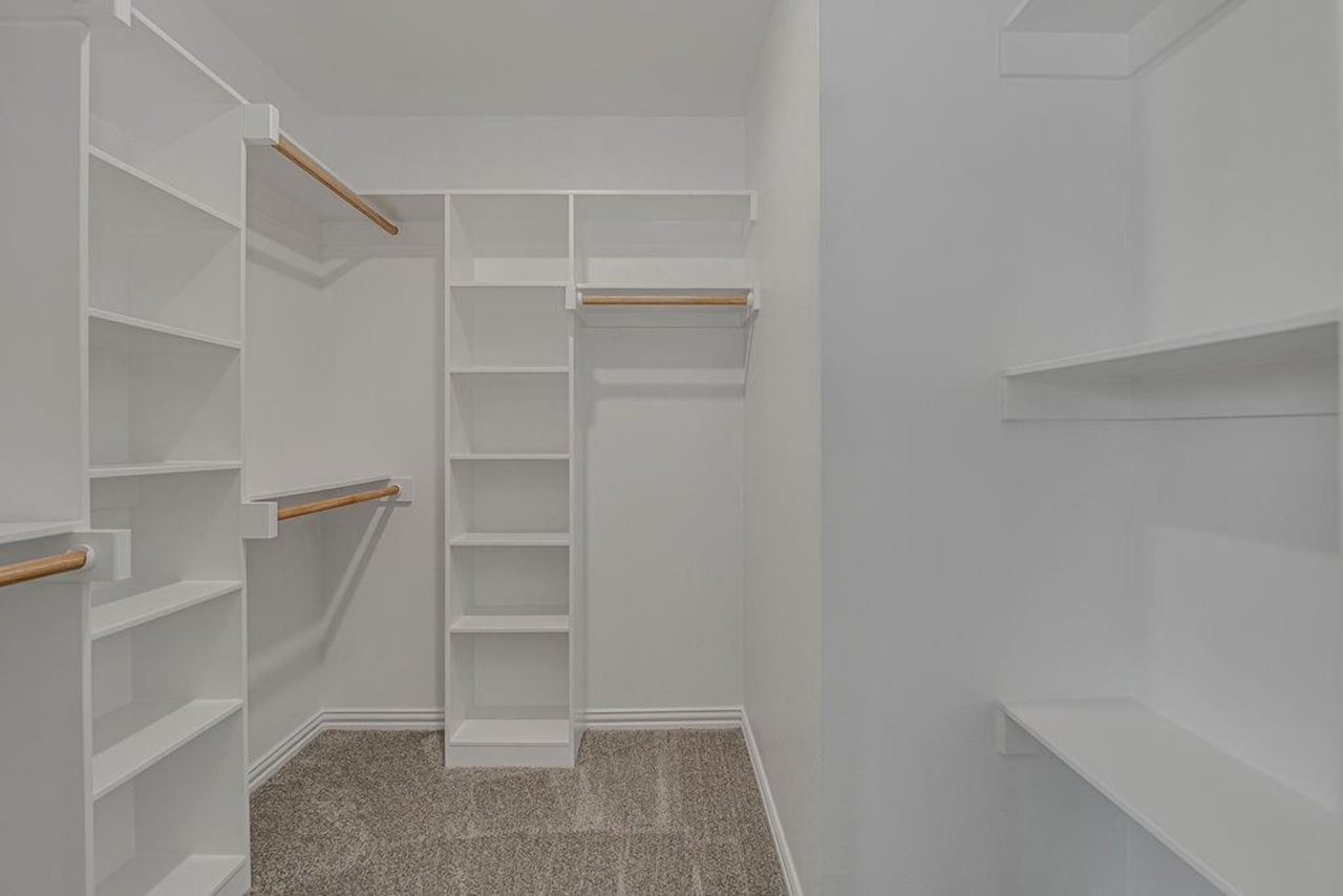 1138 E Broadway Ave #1138 - Photo 7 of 12