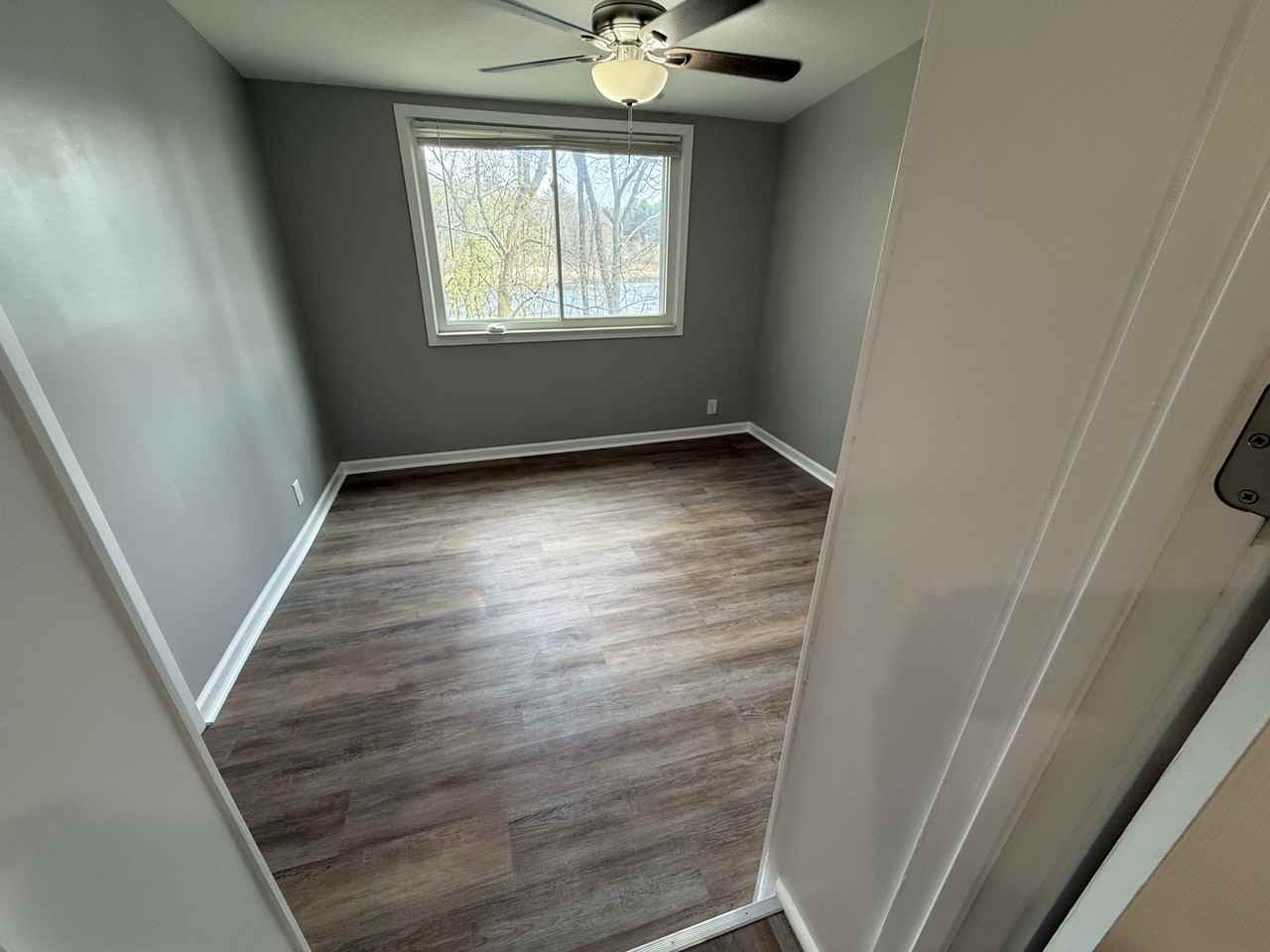 1298 E Highland Rd - Photo 4 of 5