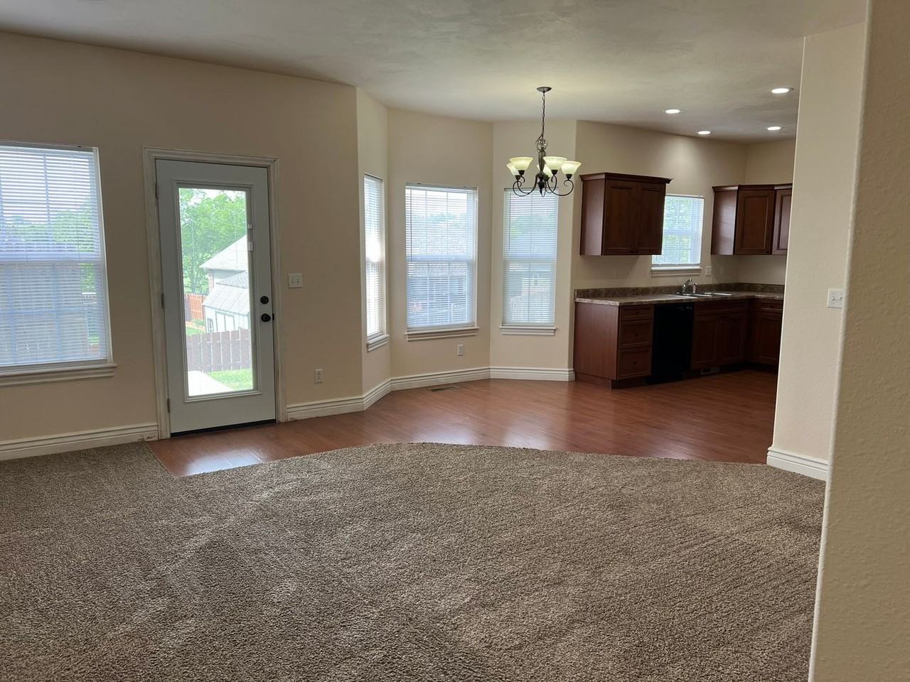 2013 N Cedarwood Ct - Photo 3 of 15