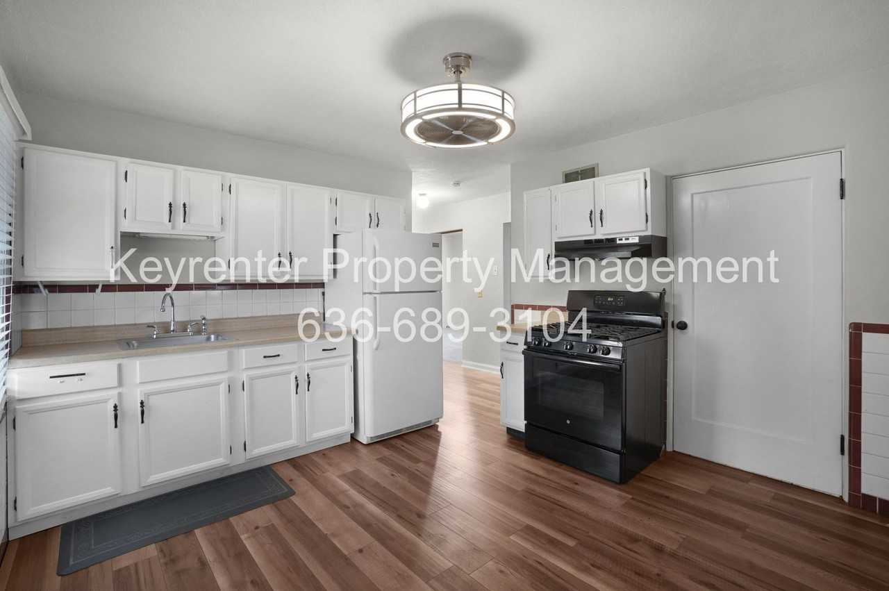 1045 N New Florissant Rd - Photo 6 of 20
