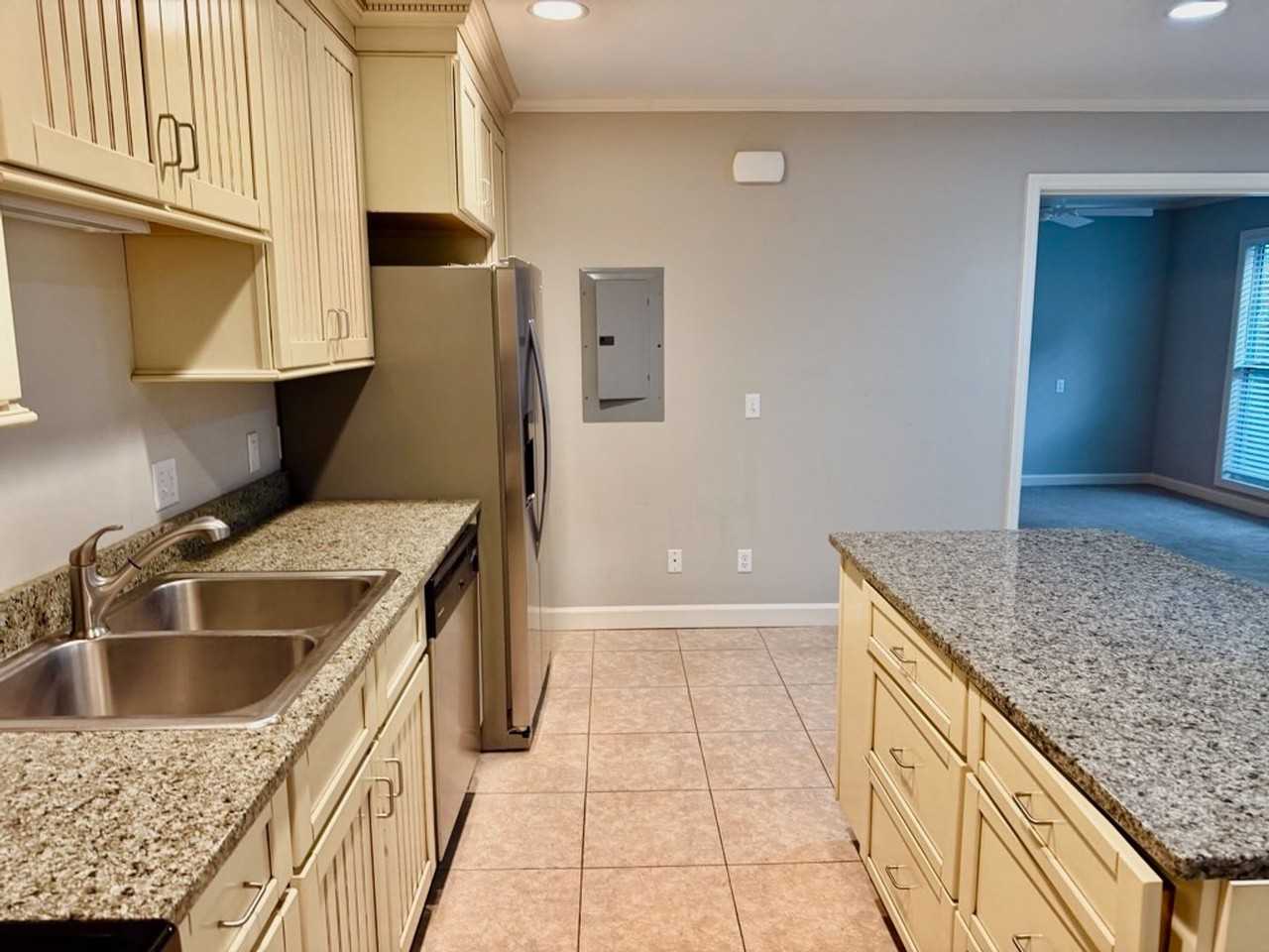 217 Cordillo Pkwy Apt C7 #C7 - Photo 4 of 16
