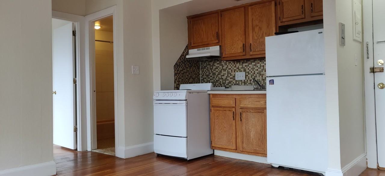 40 Lancaster Ter - Photo 4 of 21