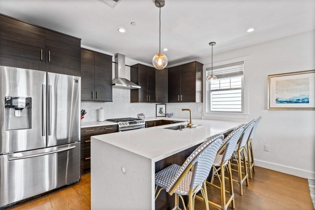 241 Lexington St #2 - Photo 2 of 21