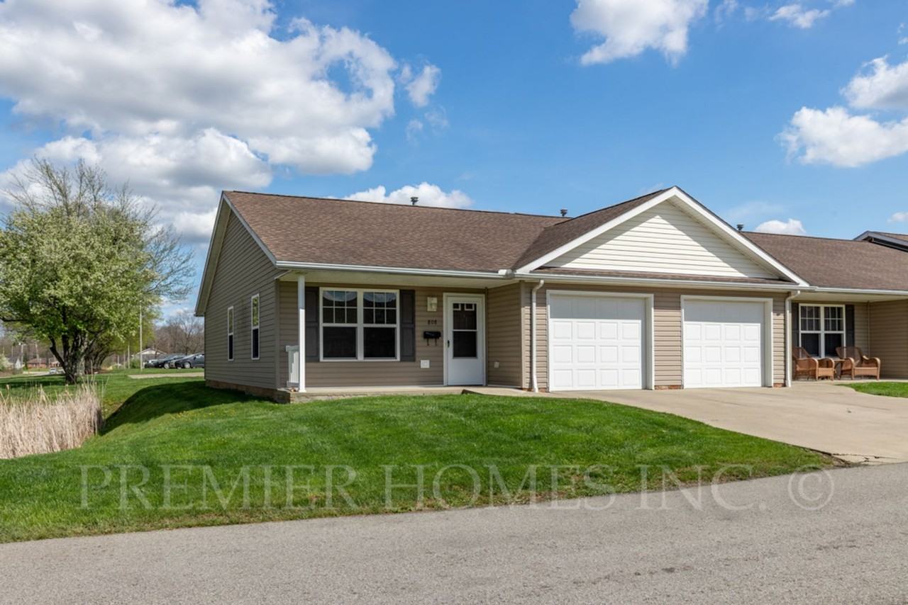 Premier Carnation Villas - Photo 2 of 35