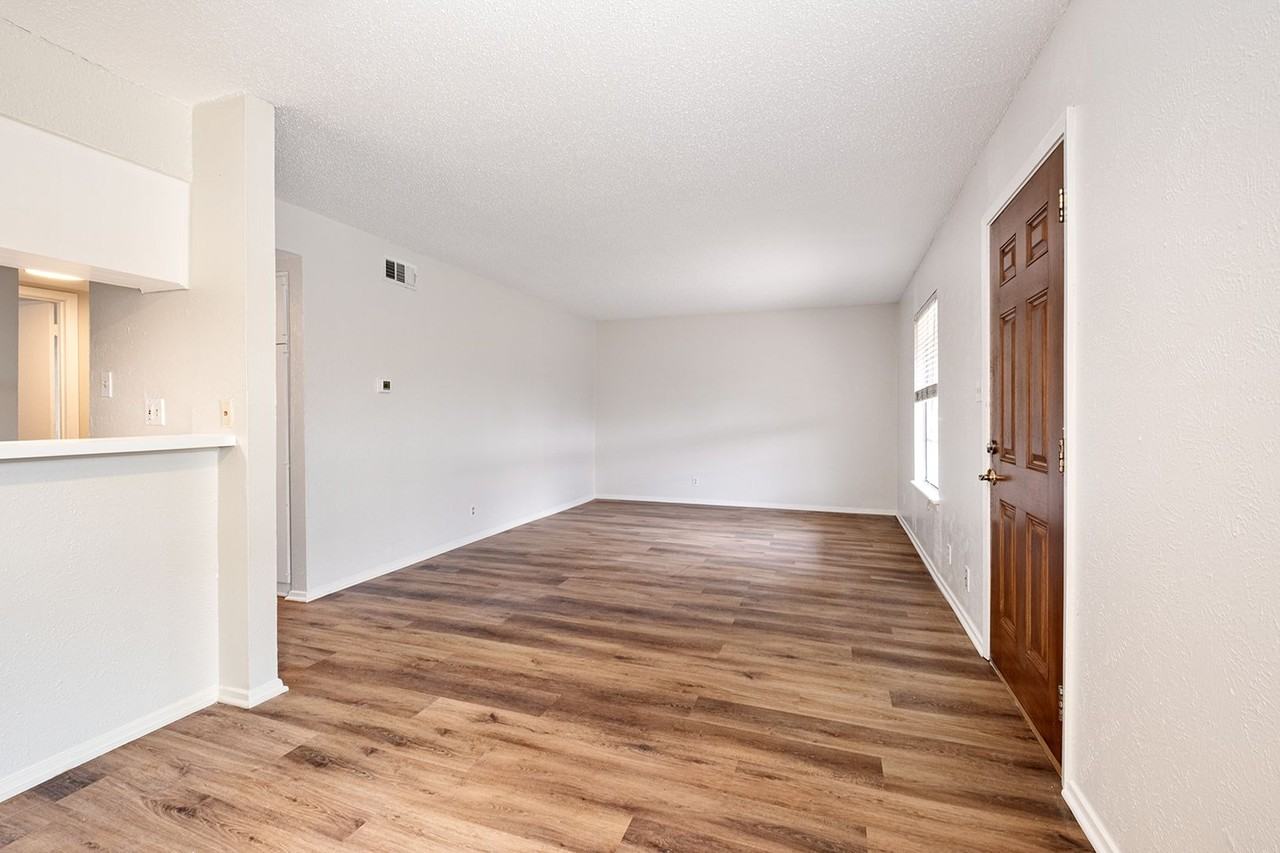 7801 Shoal Creek Blvd #201 - Photo 6 of 22
