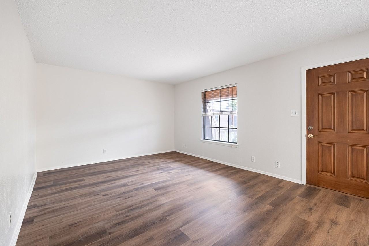 7801 Shoal Creek Blvd #201 - Photo 7 of 22