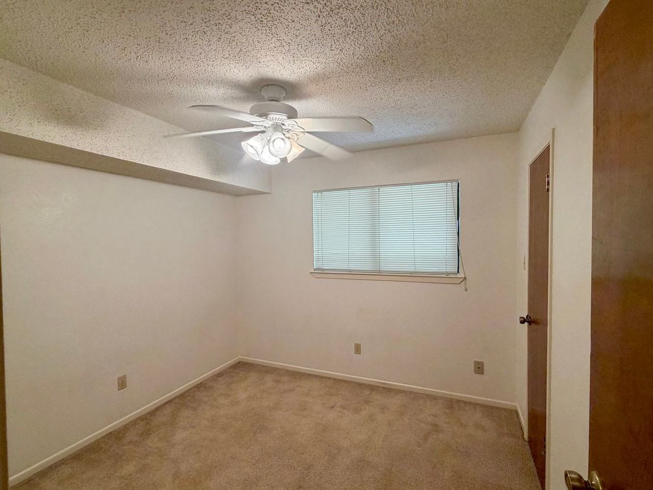 108 Stone Canyon Ct - Photo 6 of 13