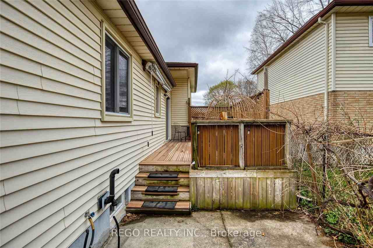 2 Pauline Place - Photo 2 of 13