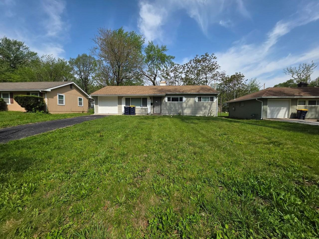 7820 E 113th Ter