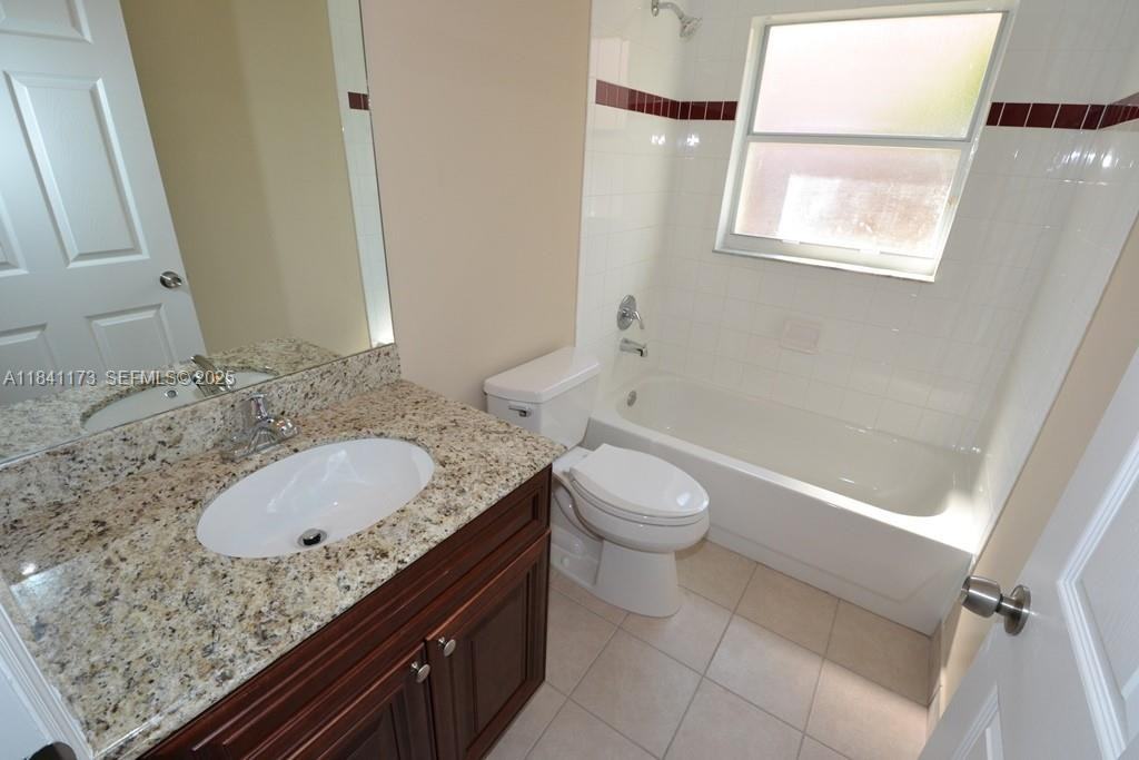 13180 Northwest 19th Street - Photo 5 of 24