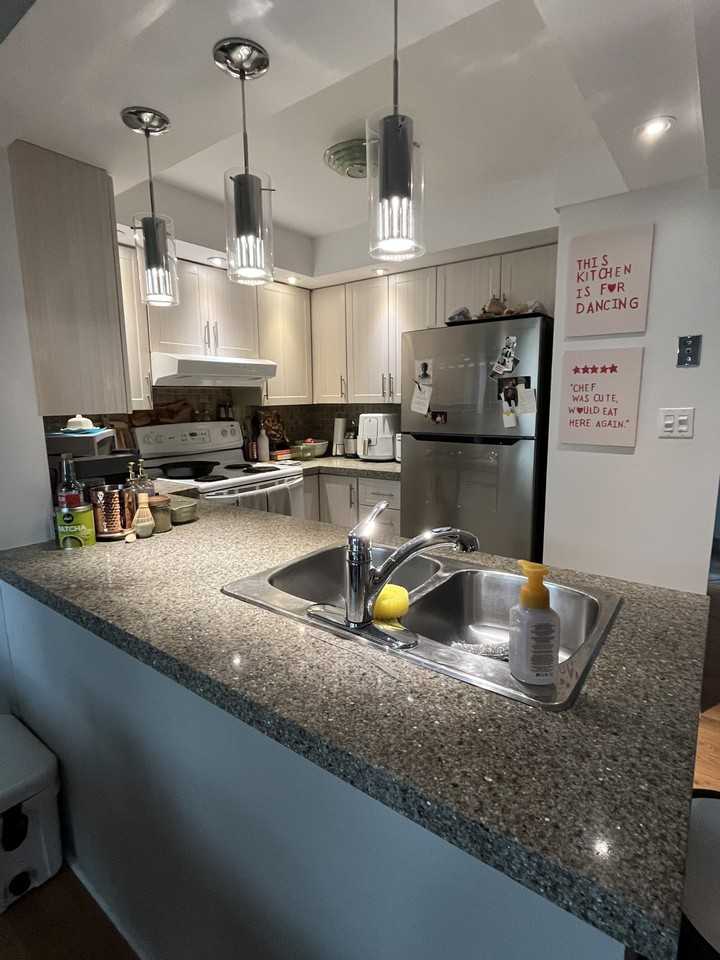 3601 Riverside Drive East #706 - Photo 6 of 21