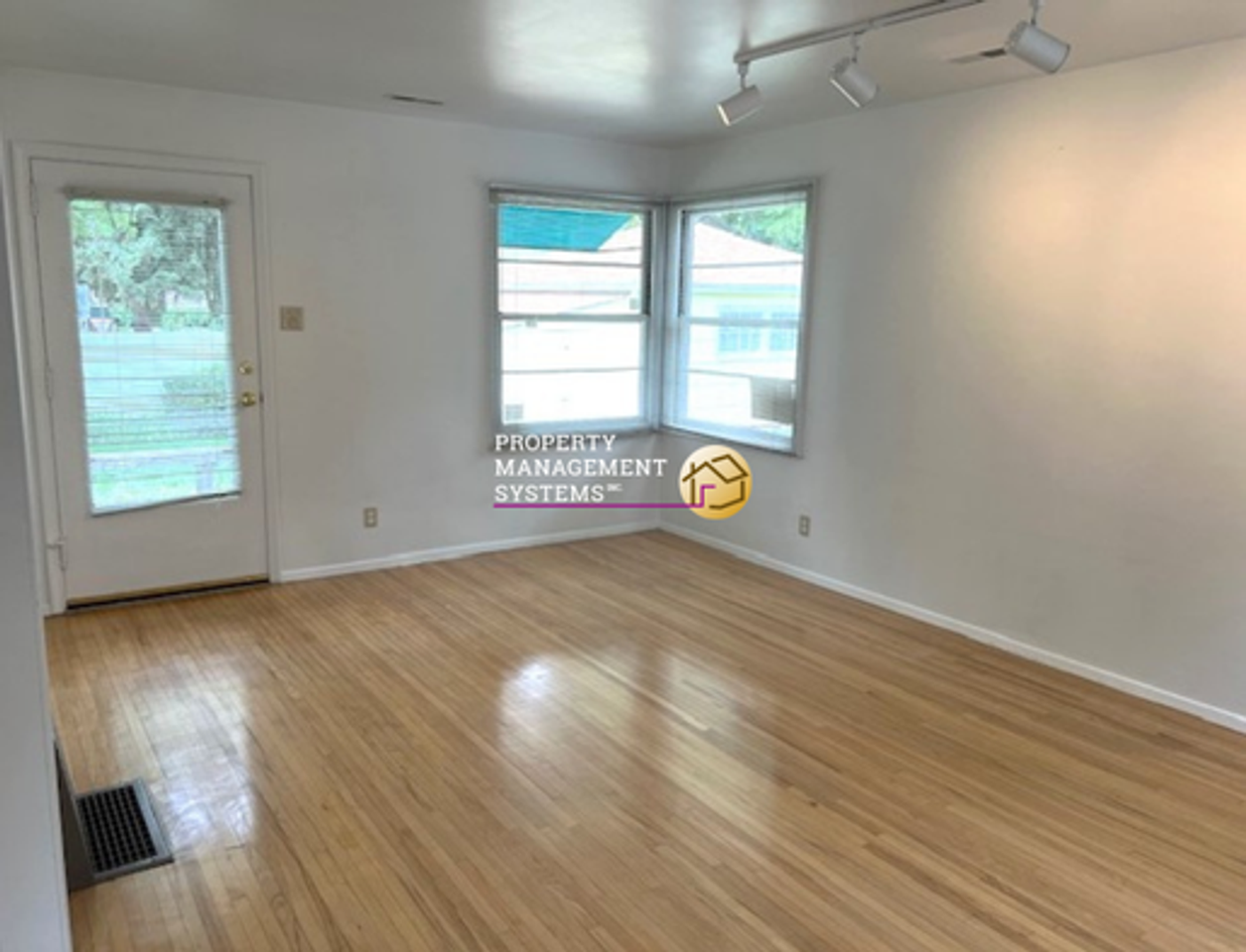 2524 E Murray Holladay Rd - Photo 2 of 10