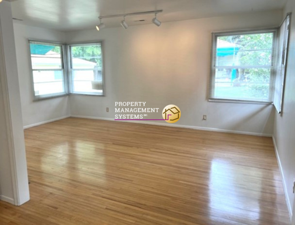 2524 E Murray Holladay Rd - Photo 3 of 10