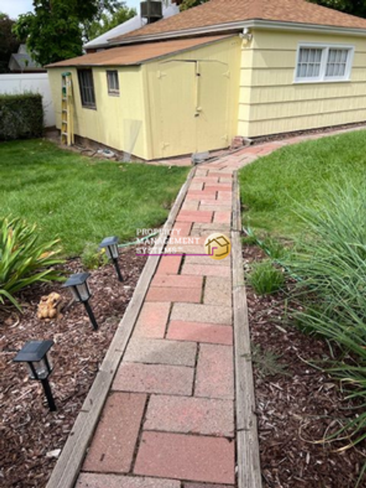 2524 E Murray Holladay Rd - Photo 7 of 10