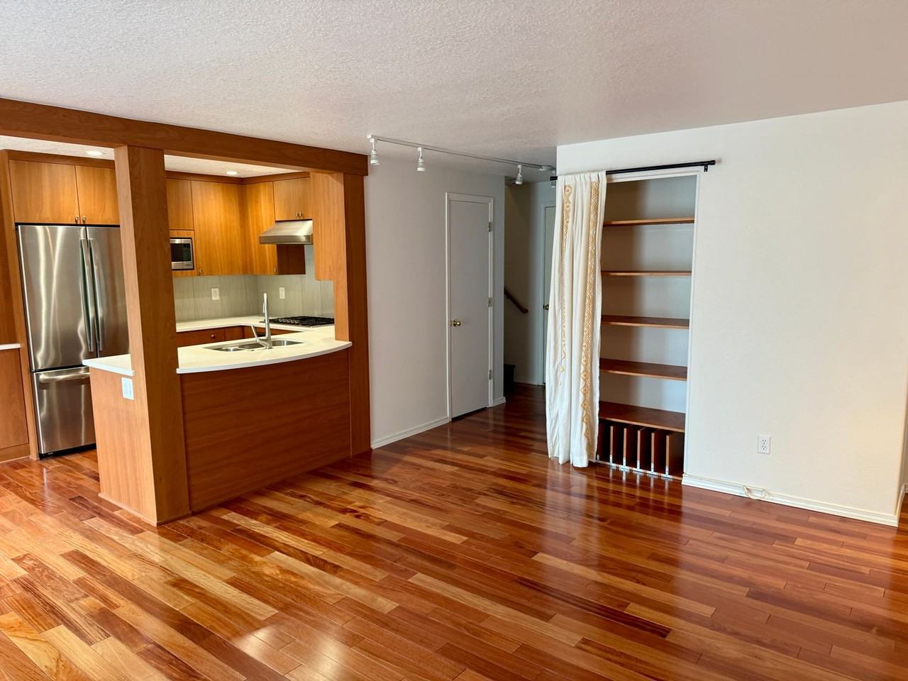 6218 N Concord Ave - Photo 5 of 22