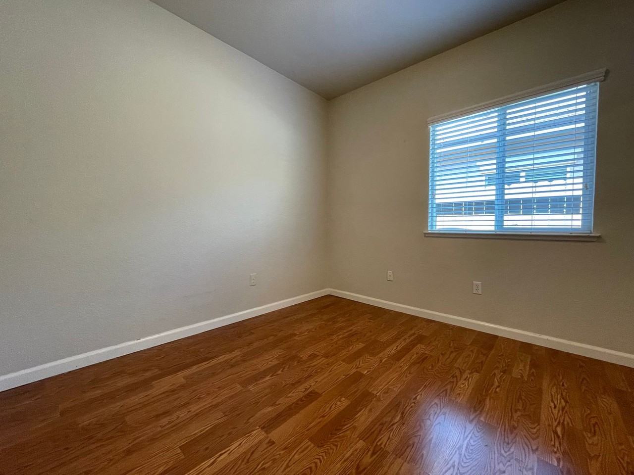 444 Lone Spur Dr - Photo 7 of 14