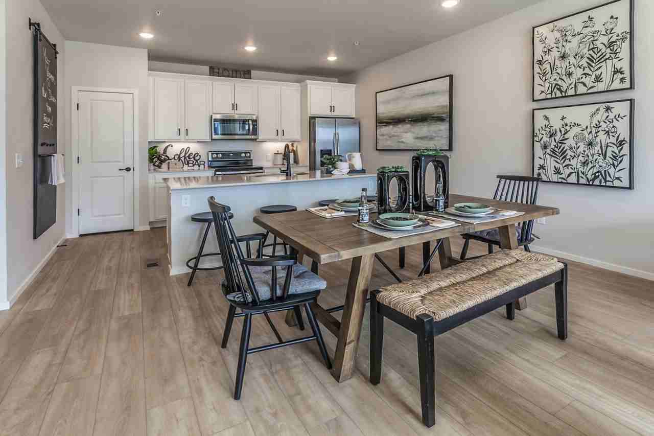 533 Vicot Way #D - Photo 5 of 19