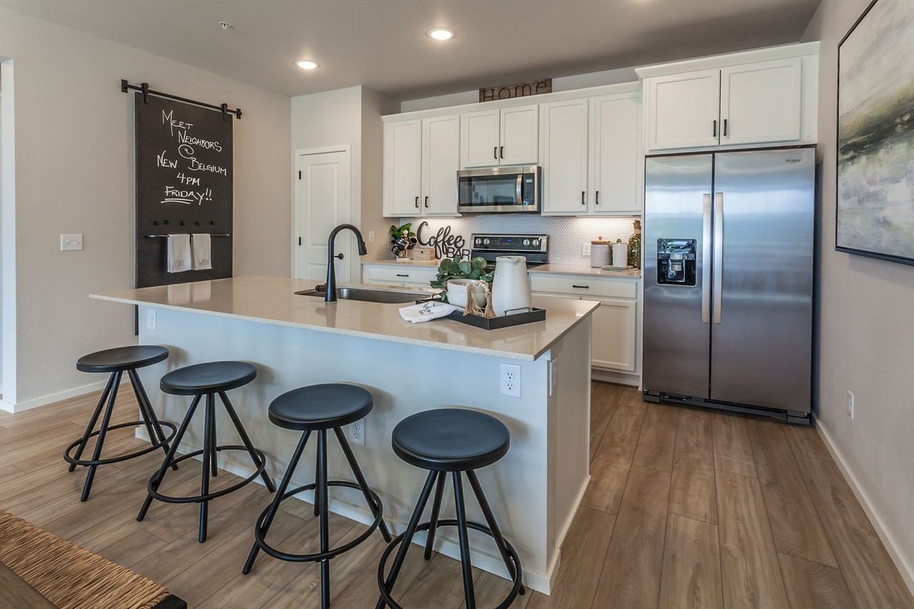 533 Vicot Way #D - Photo 6 of 19