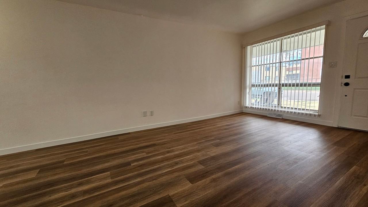 10757 W 8th Ave - Photo 4 of 50