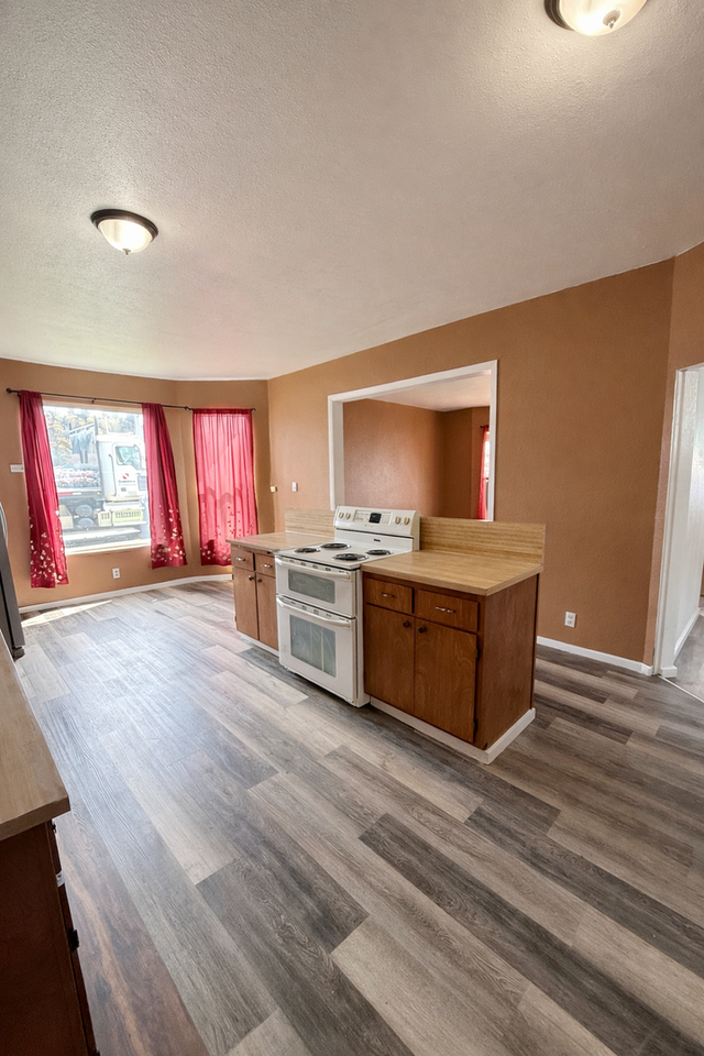 829 Emerson Ave - Photo 3 of 19