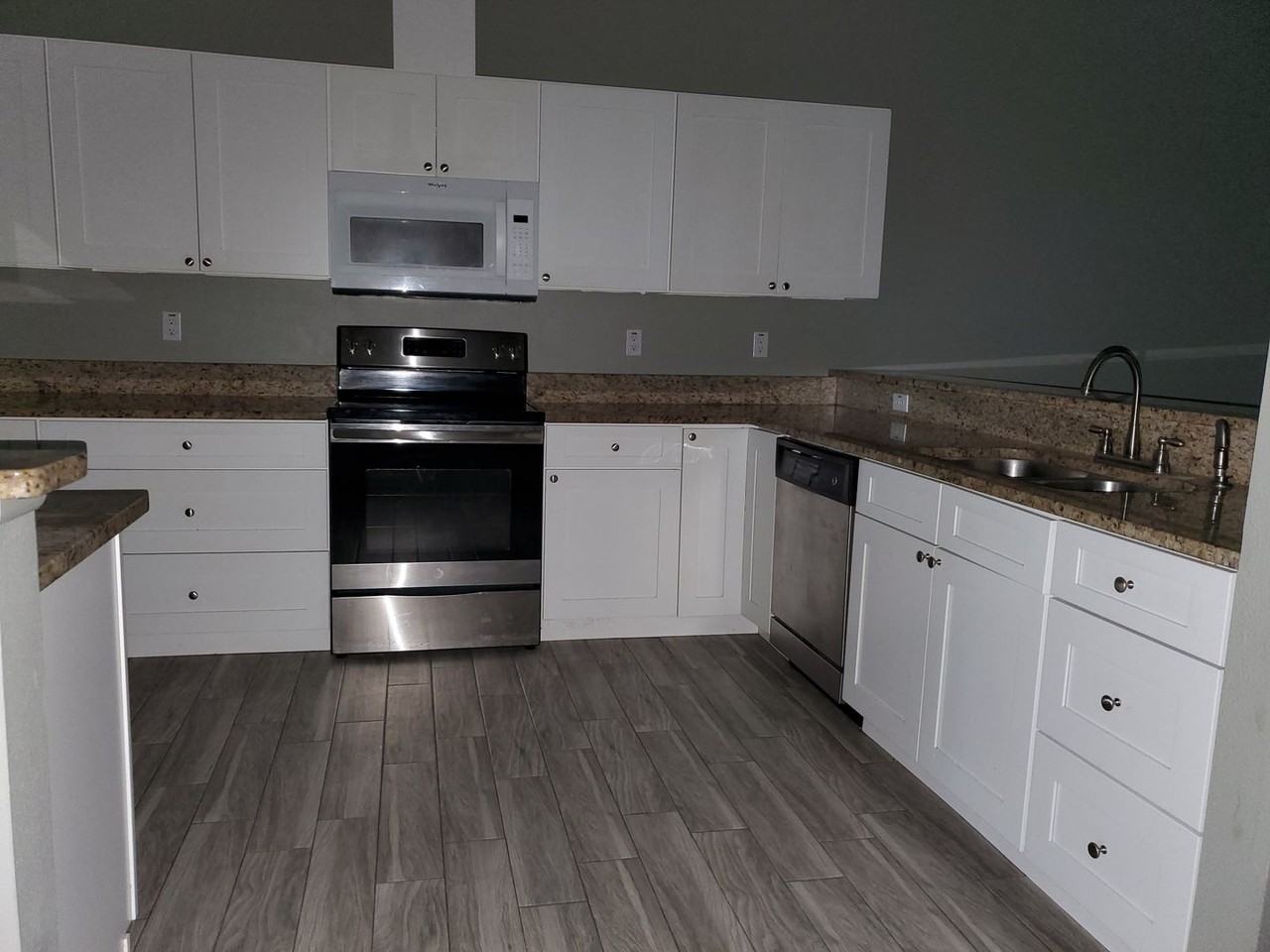2142 S Gleneagle Ter - Photo 3 of 12