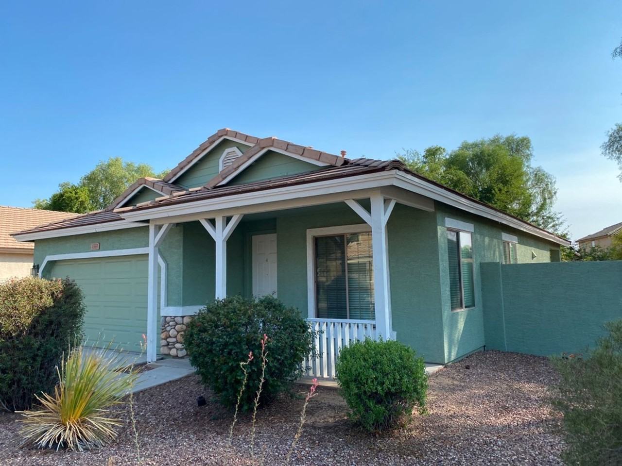 4569 E Sundance Ave - Photo 2 of 17