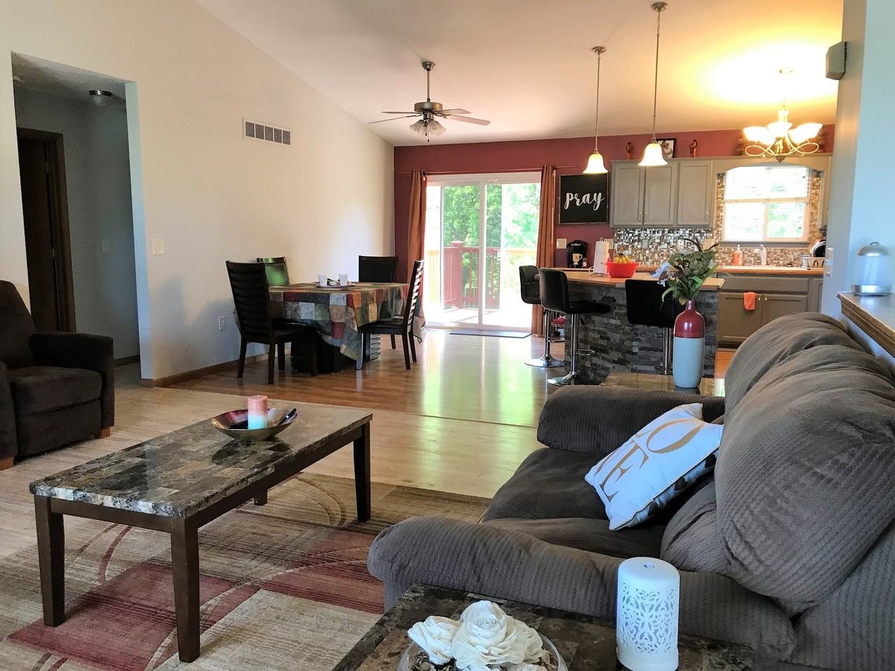 201 Highland Ridge Dr - Photo 4 of 19