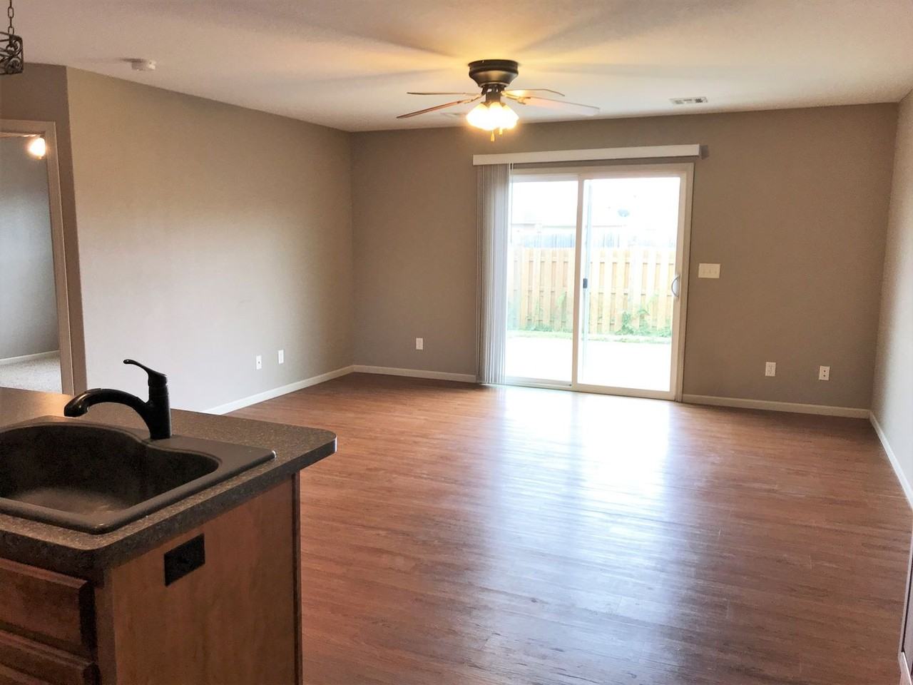 511 Grainfield St - Photo 7 of 12