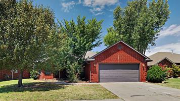 featured image of 16409 Stoneview Dr