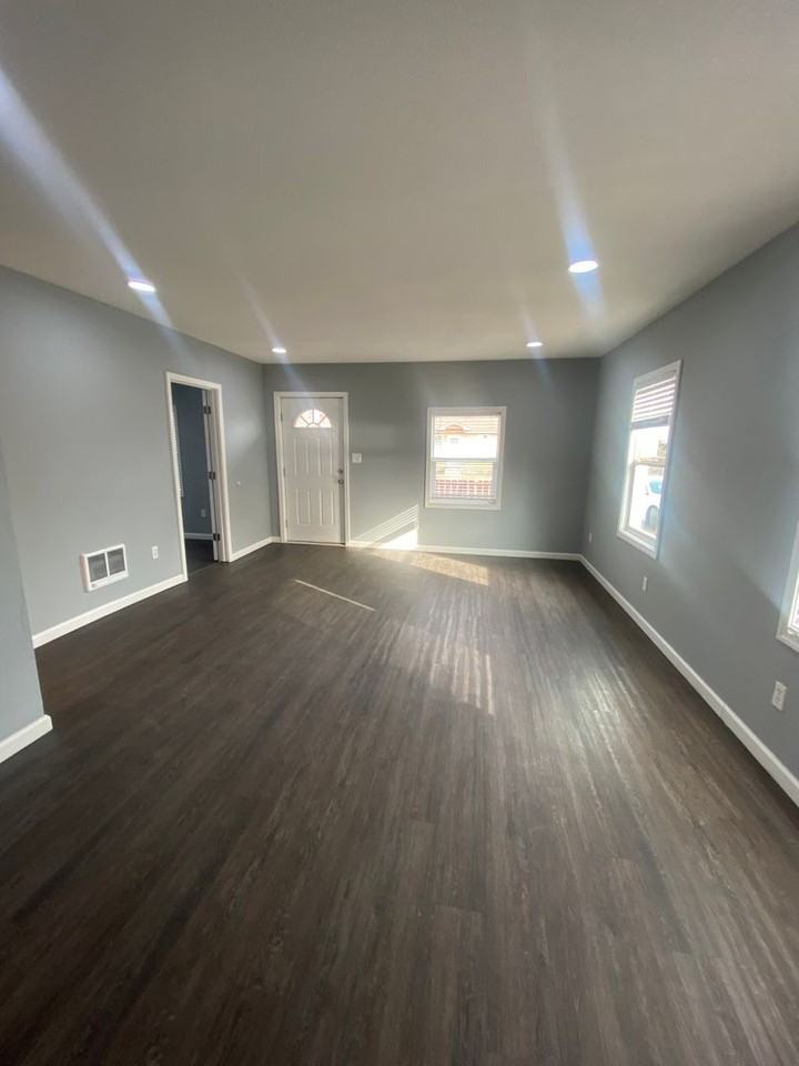 610 Saint Helens St - Photo 6 of 18