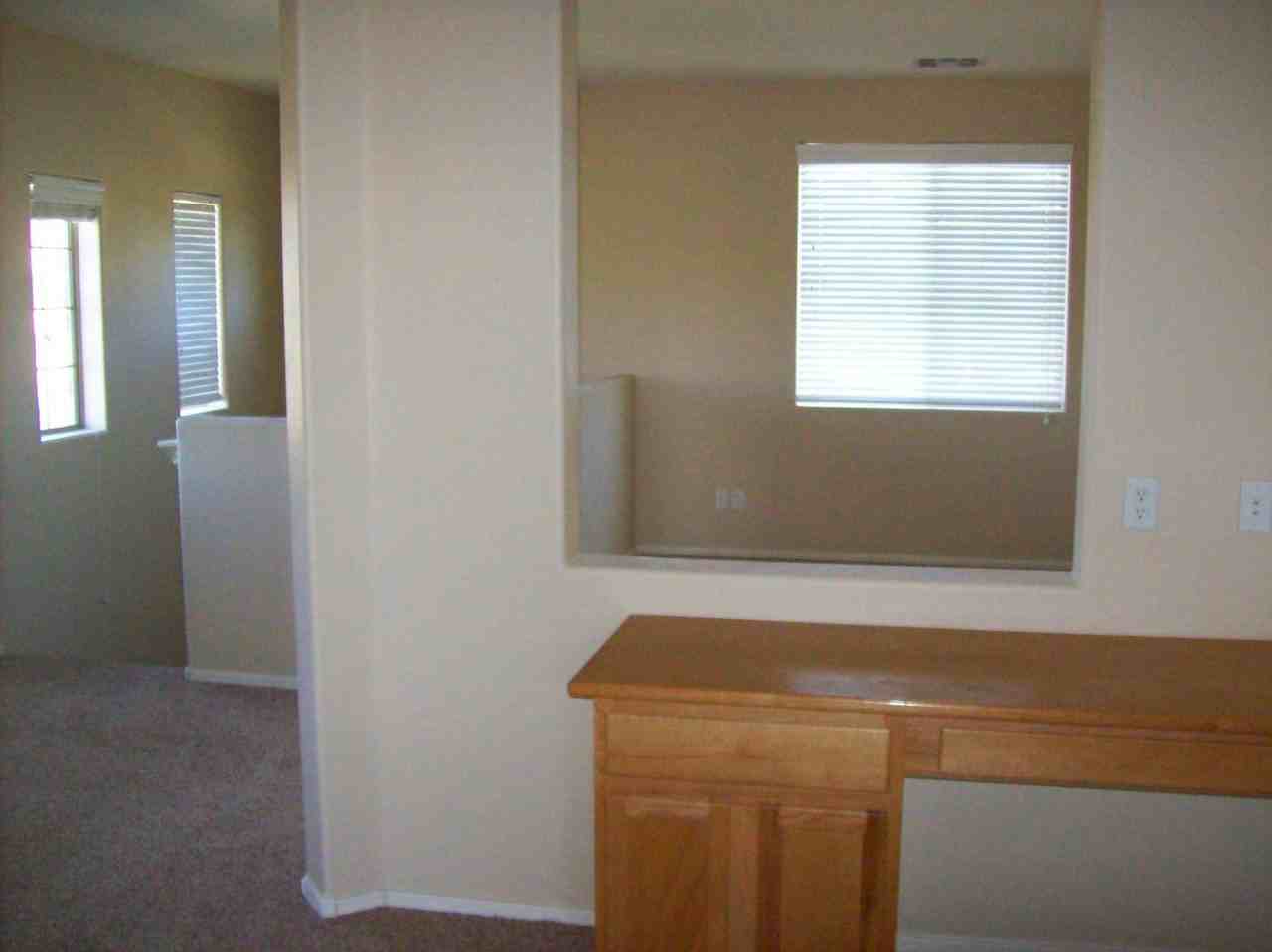 3124 S Lois Ln - Photo 7 of 11