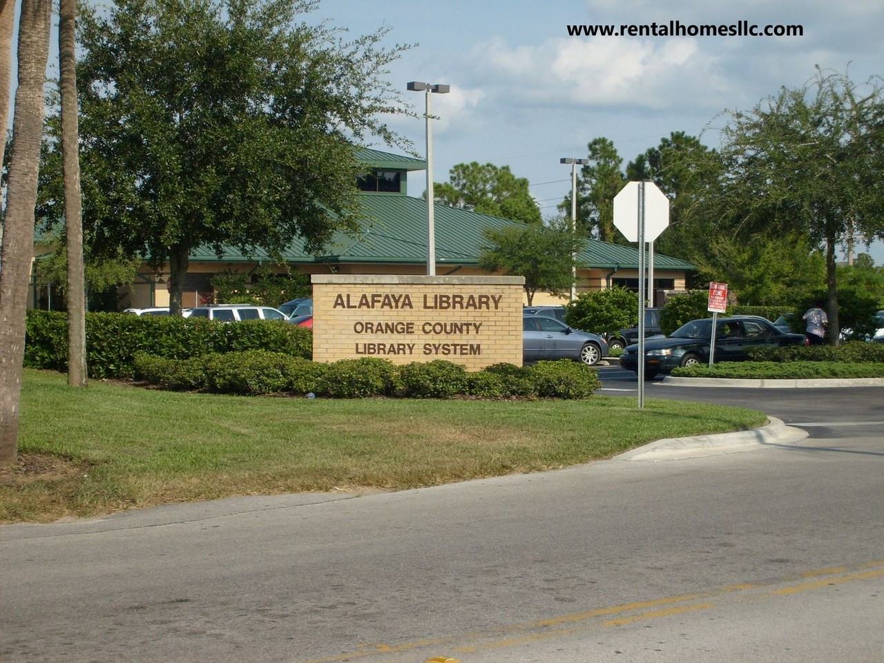 1230 Sophie Blvd - Photo 4 of 9