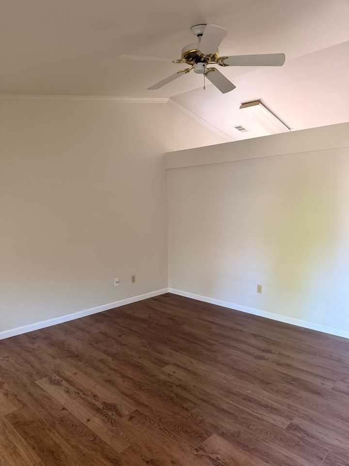 1387 Grouse Dr - Photo 5 of 27