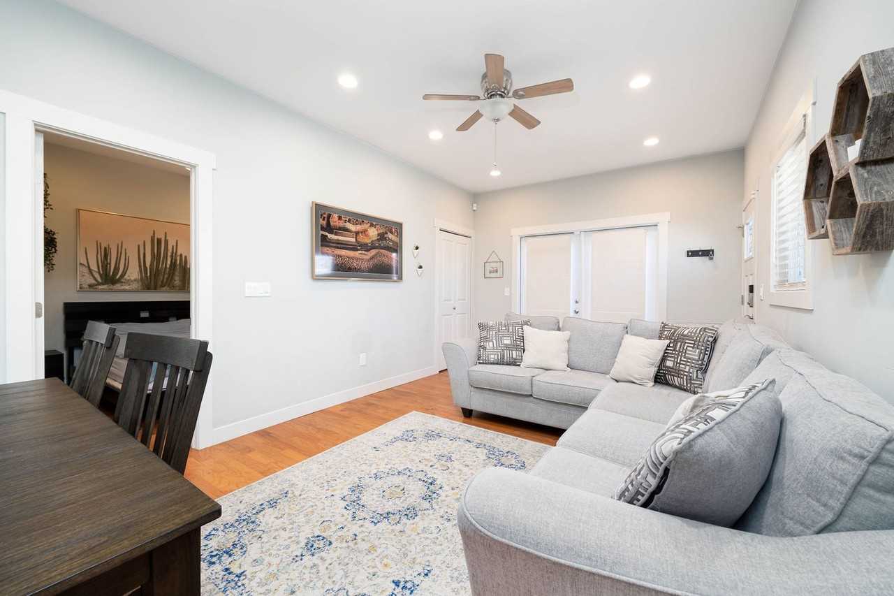 2419 Lincoln Ave - Photo 6 of 14