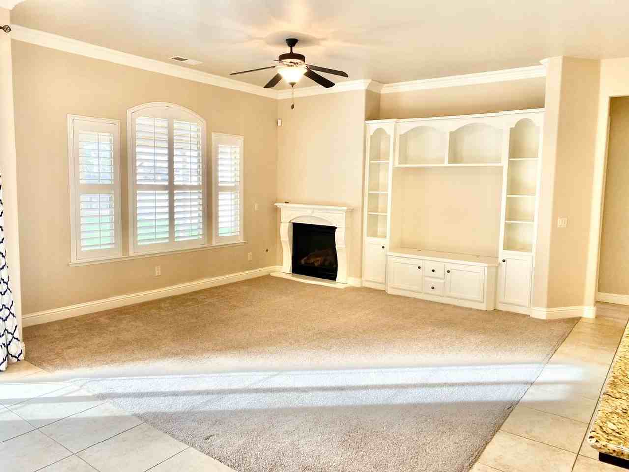 2468 S Bundy Dr - Photo 7 of 25