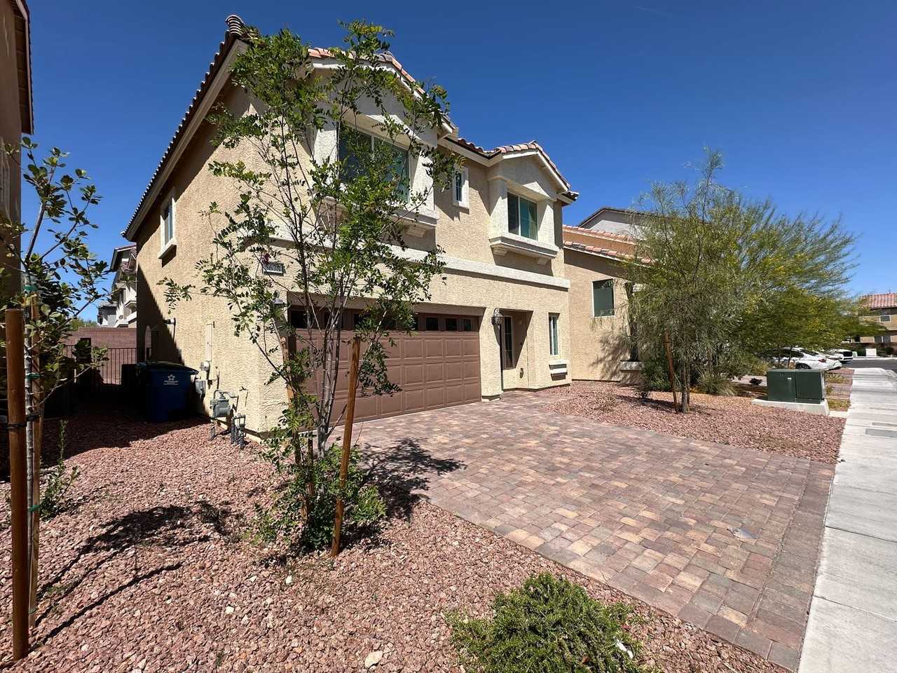 5678 Woodchester Ave - Photo 2 of 23