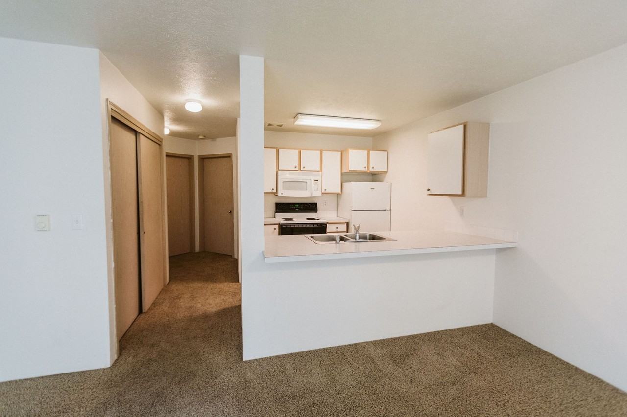 Cornerstone Apartments - Photo 4 of 50