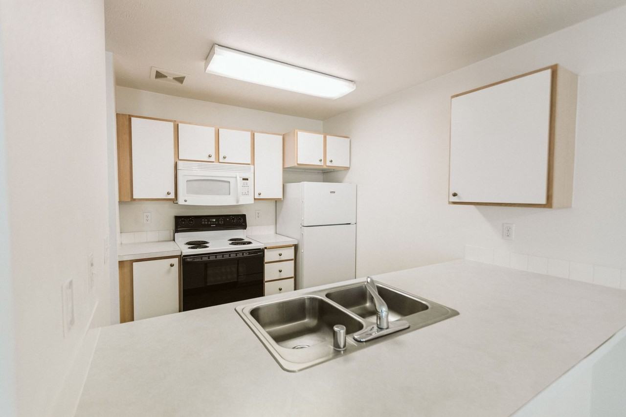 Cornerstone Apartments - Photo 7 of 50
