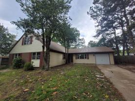 821 Hanover Dr - Photo 1 of 1