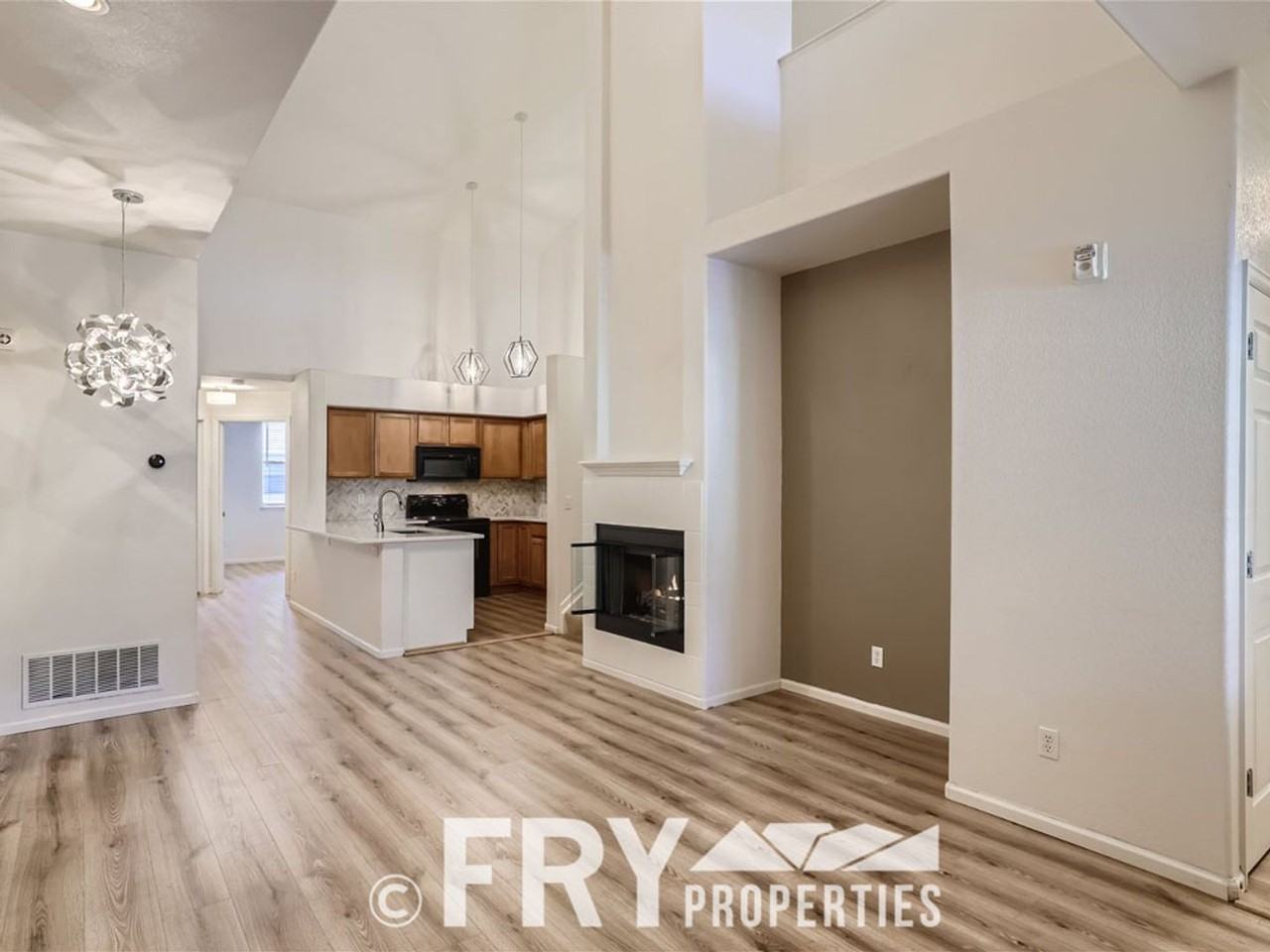 5464 Zephyr St #201 - Photo 5 of 11