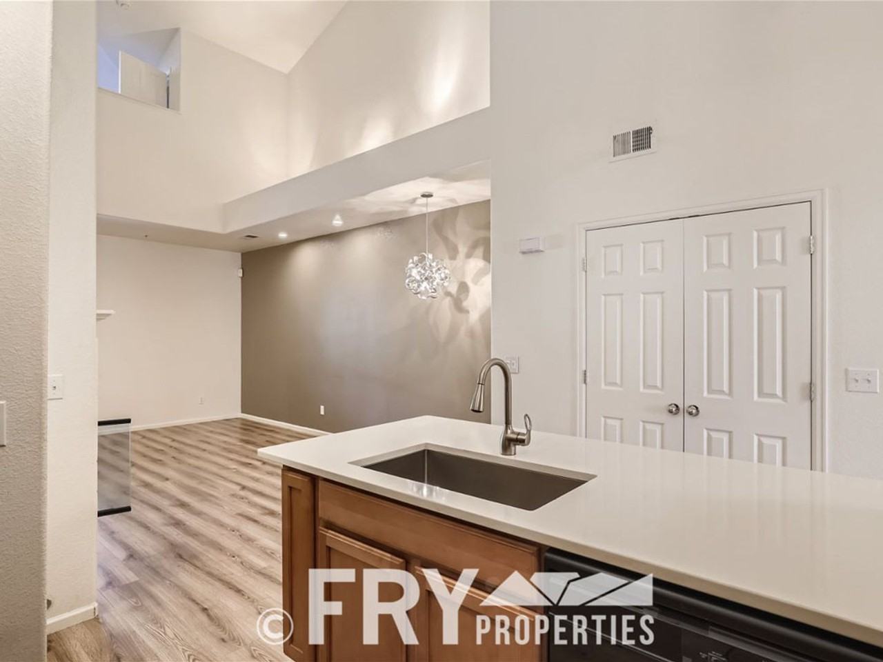 5464 Zephyr St #201 - Photo 7 of 11