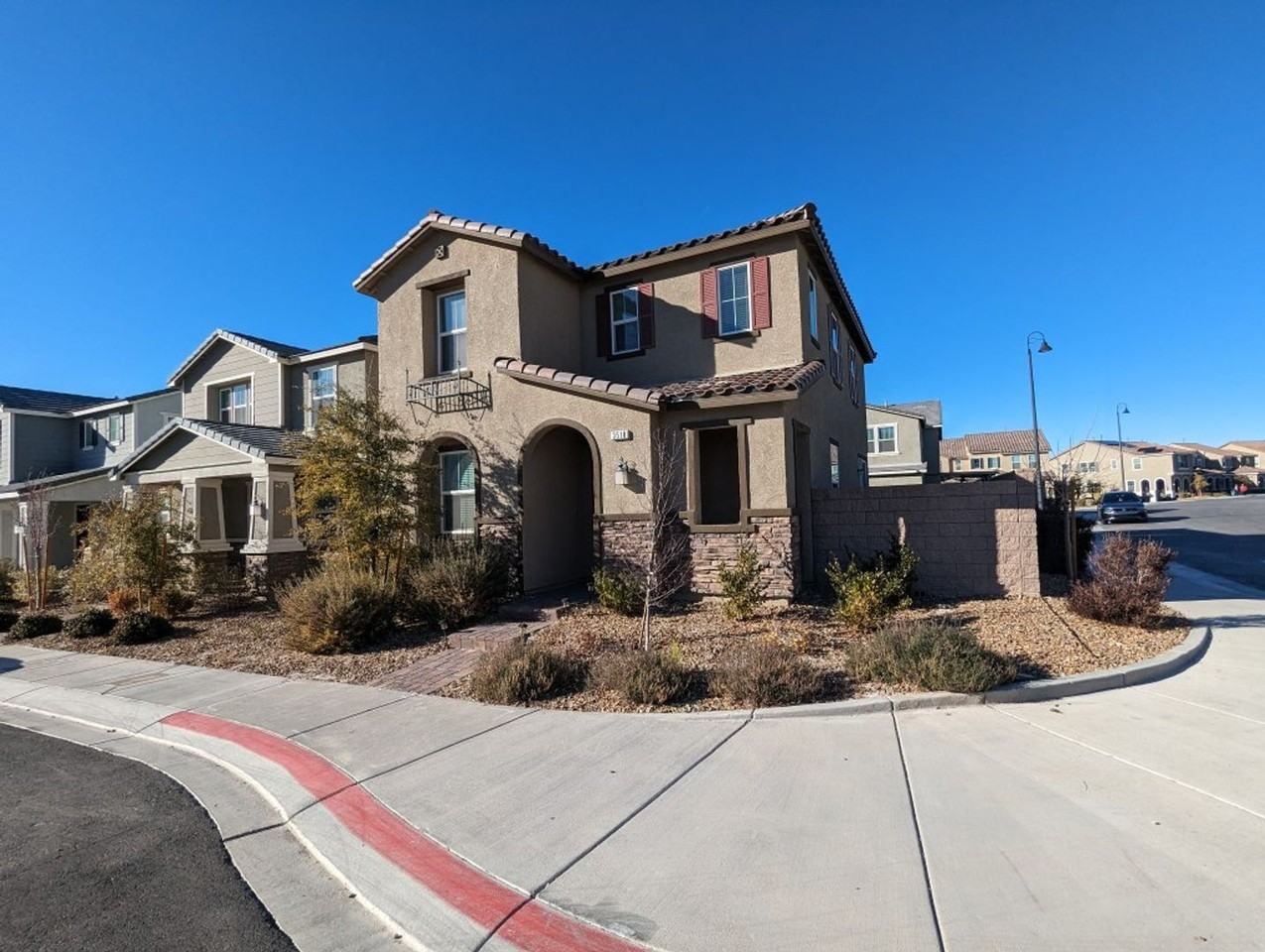3518 Montepulciano Ln - Photo 2 of 40