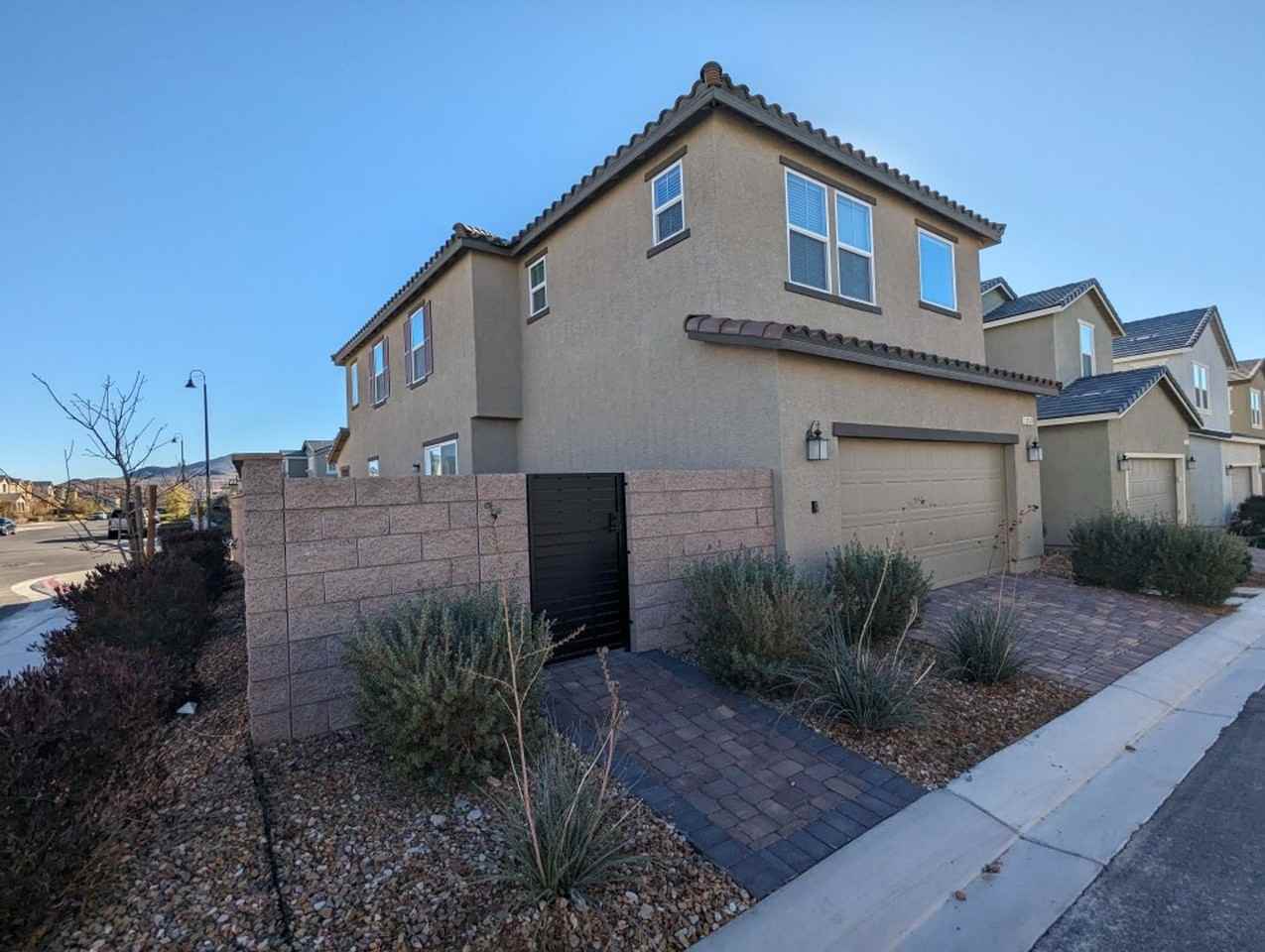3518 Montepulciano Ln - Photo 3 of 40