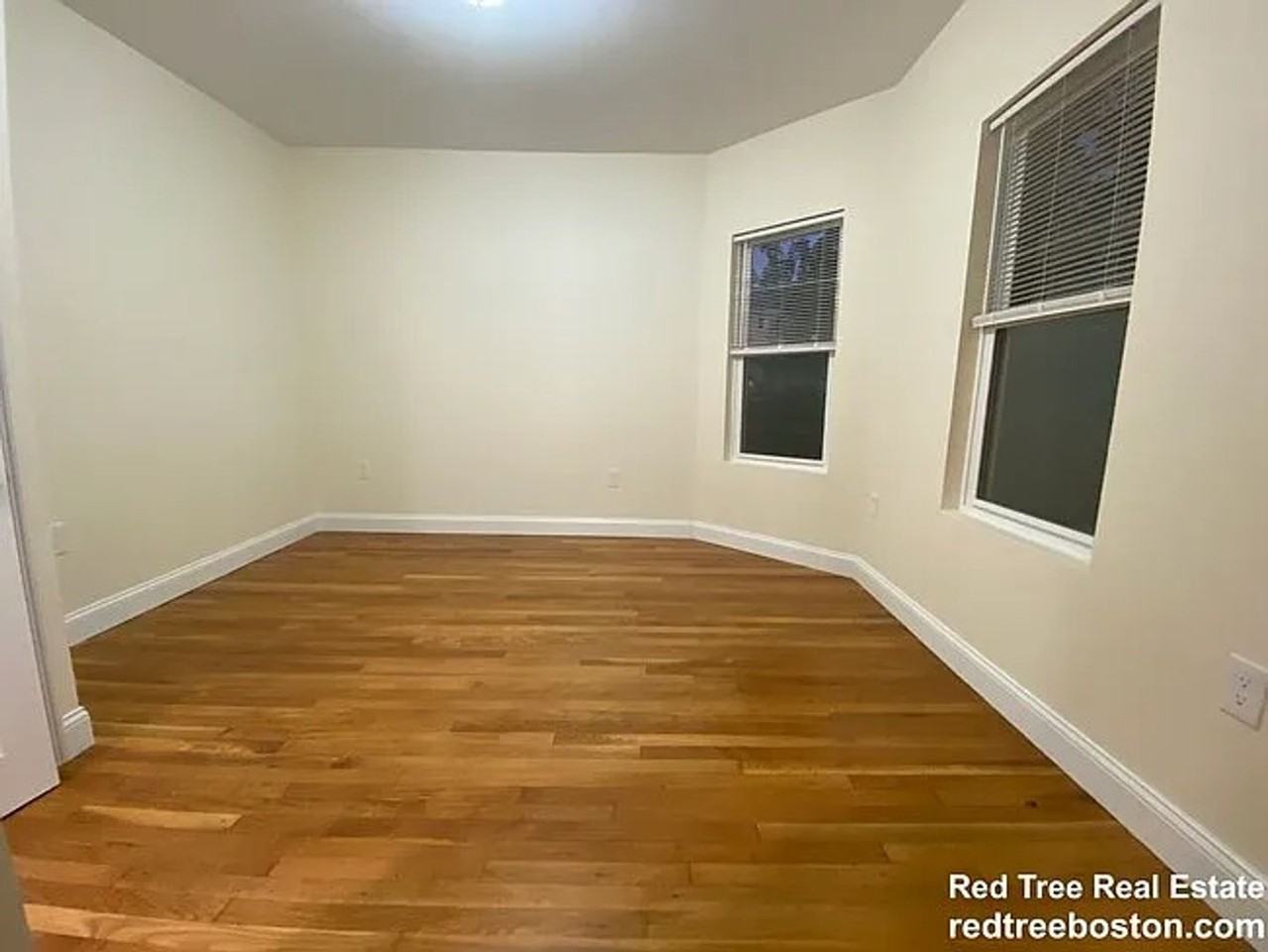 29 Cherry St - Photo 4 of 4