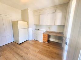 featured image of 413 S 6th St