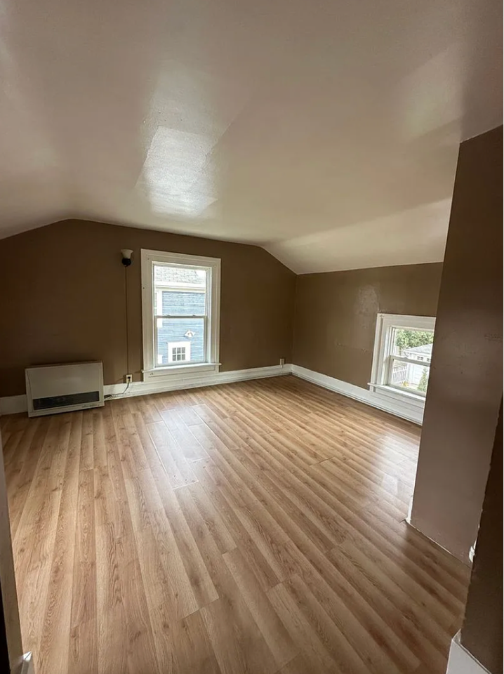 413 S 6th - Photo 7 of 8