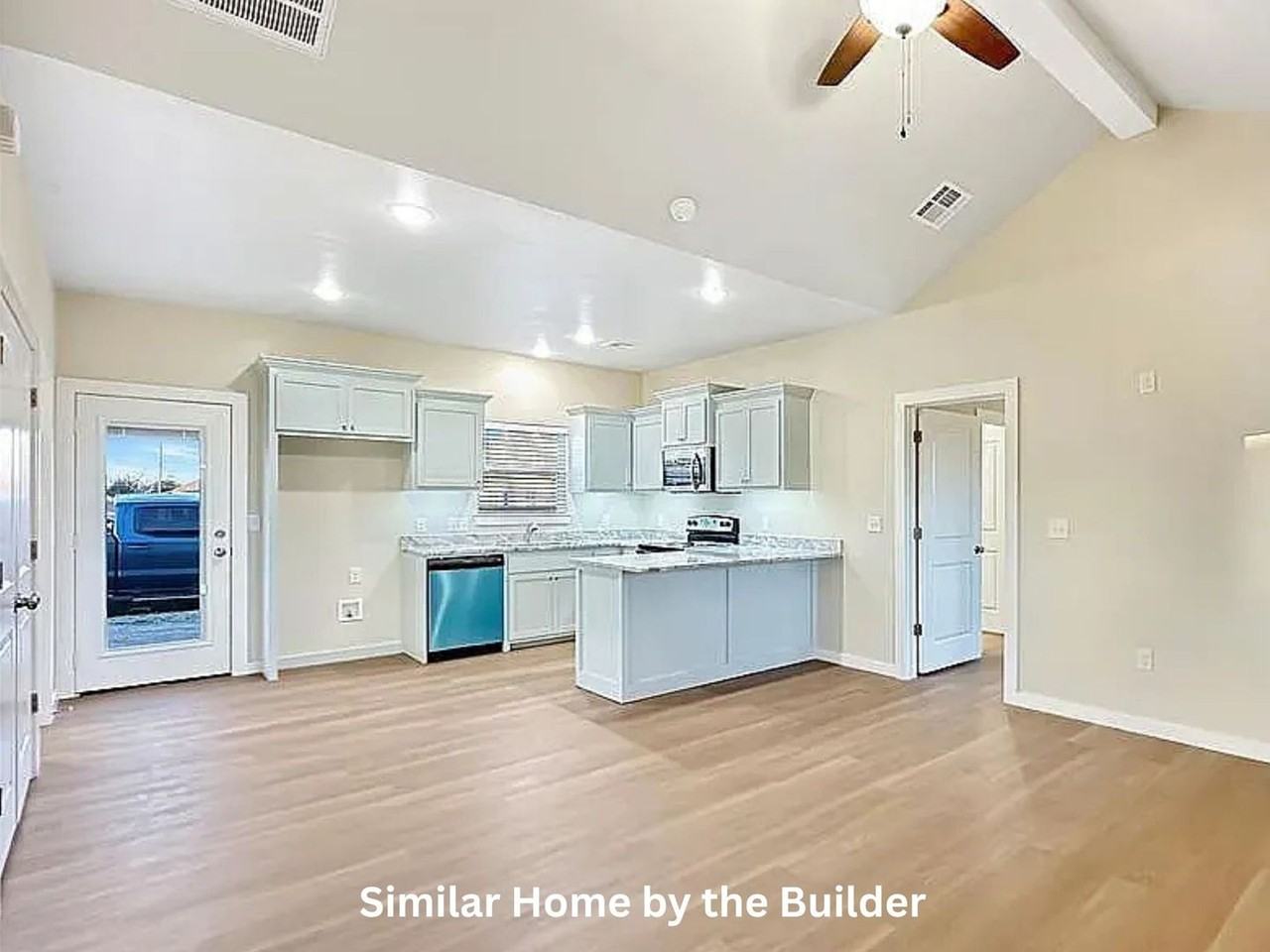 1315 Sheppard St - Photo 4 of 10