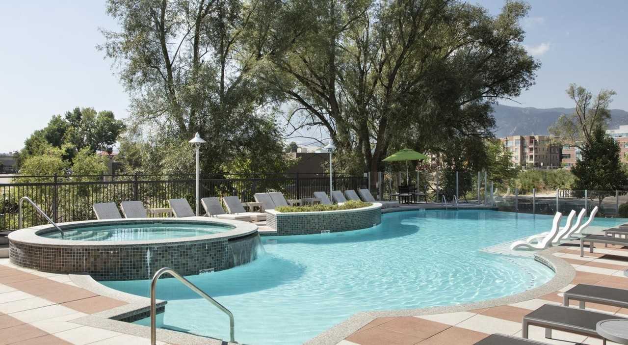 3100 Pearl St - Photo 4 of 19